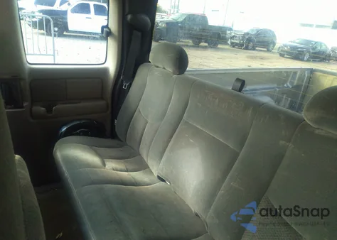 2003 Chevrolet Silverado 1500 Ls z USA, uszkodzony, nr VIN 2GCEC19V731241290